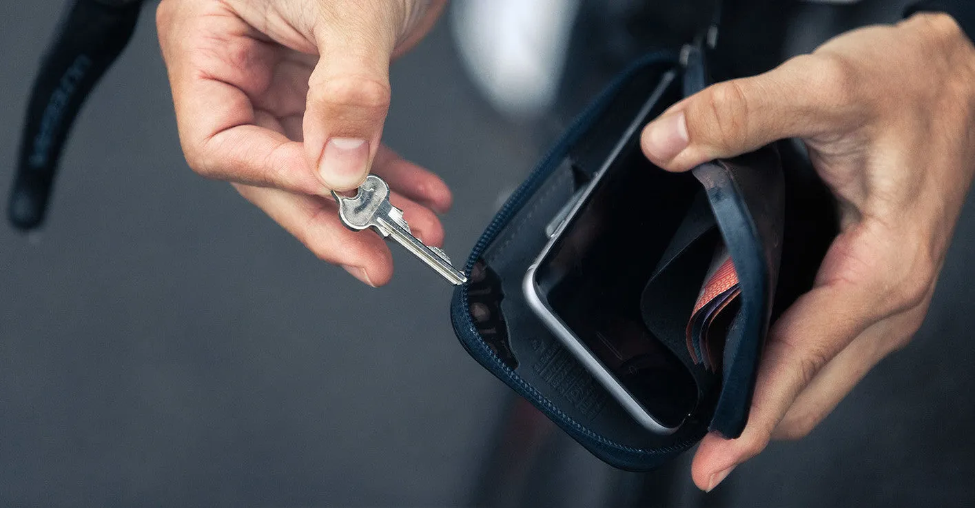 Bellroy Elements Phone Pocket i6 /i6s 