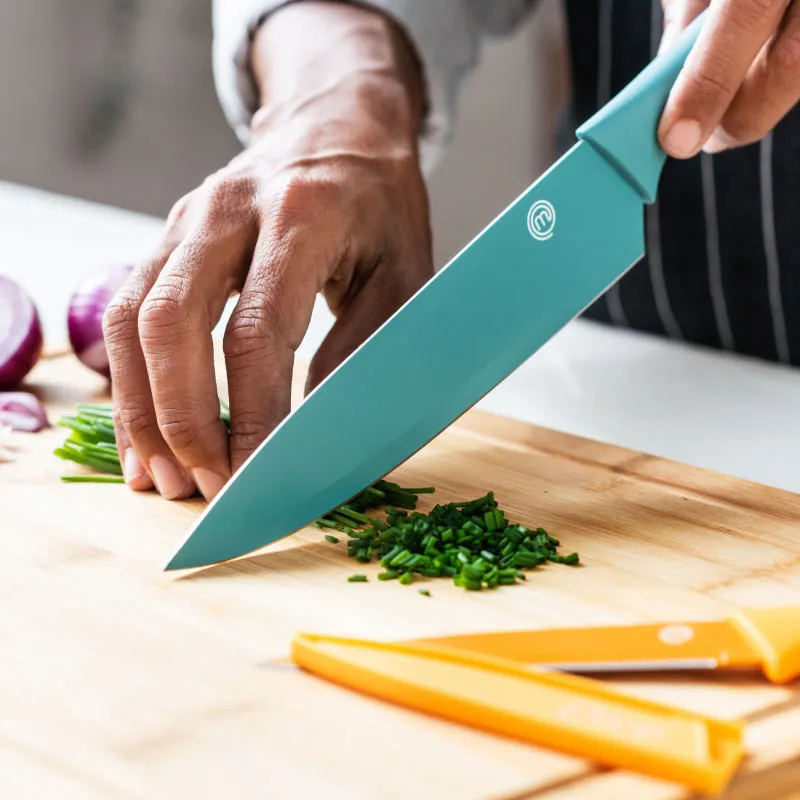 KNIVES & UTENSILS SET